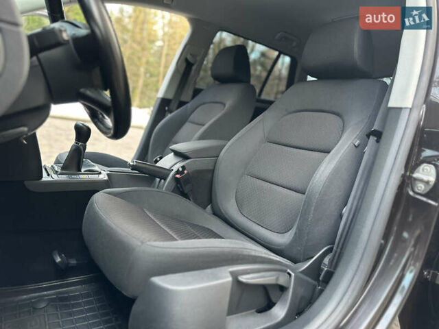 Коричневий Шкода Суперб, об'ємом двигуна 1.6 л та пробігом 258 тис. км за 10899 $, фото 109 на Automoto.ua