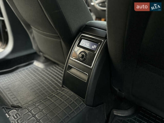 Коричневий Шкода Суперб, об'ємом двигуна 1.6 л та пробігом 258 тис. км за 10899 $, фото 144 на Automoto.ua