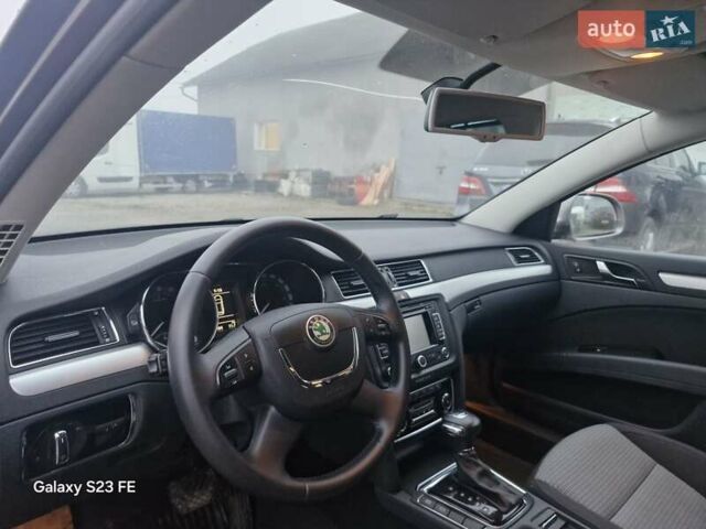 Коричневый Шкода Суперб, объемом двигателя 2 л и пробегом 204 тыс. км за 13499 $, фото 28 на Automoto.ua