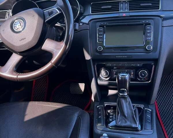 Коричневый Шкода Суперб, объемом двигателя 1.97 л и пробегом 243 тыс. км за 13800 $, фото 3 на Automoto.ua