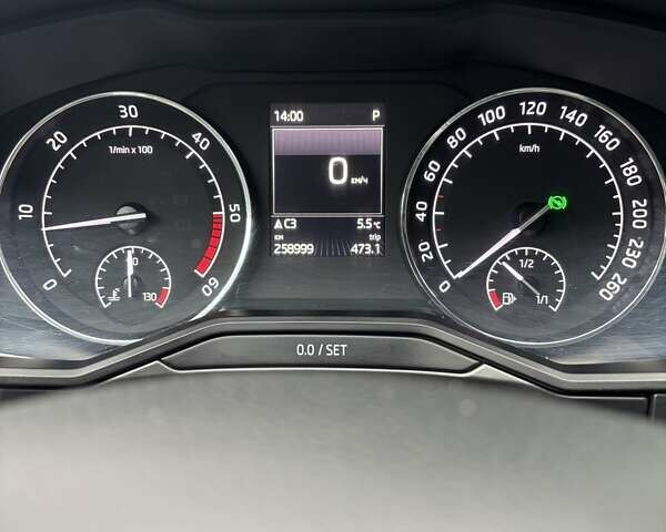 Коричневый Шкода Суперб, объемом двигателя 1.97 л и пробегом 259 тыс. км за 14500 $, фото 11 на Automoto.ua