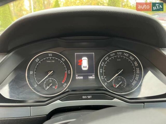 Коричневый Шкода Суперб, объемом двигателя 2 л и пробегом 326 тыс. км за 16200 $, фото 6 на Automoto.ua