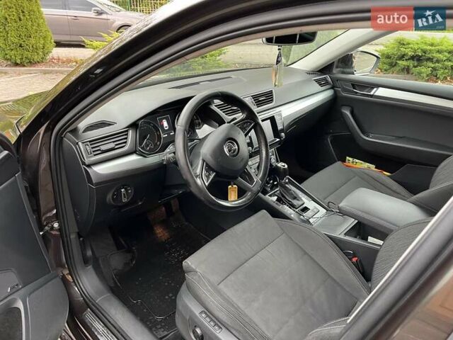 Коричневый Шкода Суперб, объемом двигателя 2 л и пробегом 326 тыс. км за 16200 $, фото 3 на Automoto.ua