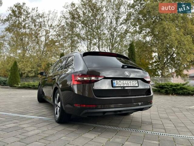 Коричневый Шкода Суперб, объемом двигателя 2 л и пробегом 326 тыс. км за 16200 $, фото 2 на Automoto.ua