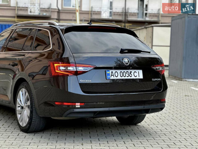 Коричневый Шкода Суперб, объемом двигателя 2 л и пробегом 255 тыс. км за 20500 $, фото 7 на Automoto.ua