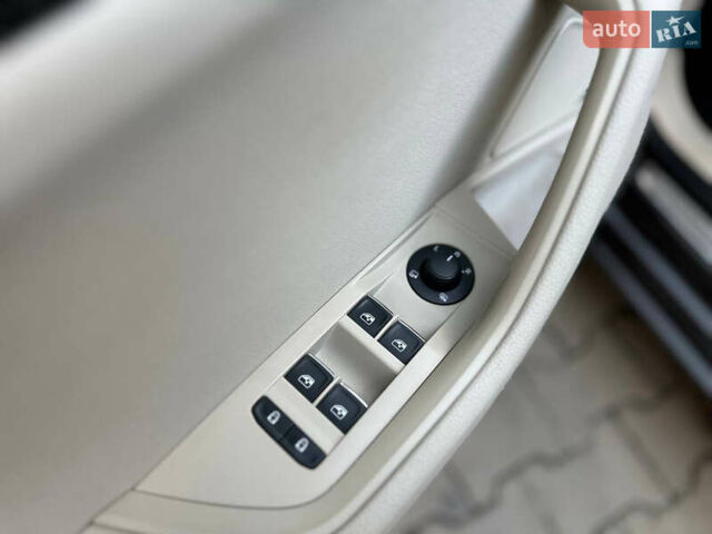 Коричневый Шкода Суперб, объемом двигателя 2 л и пробегом 255 тыс. км за 20000 $, фото 23 на Automoto.ua