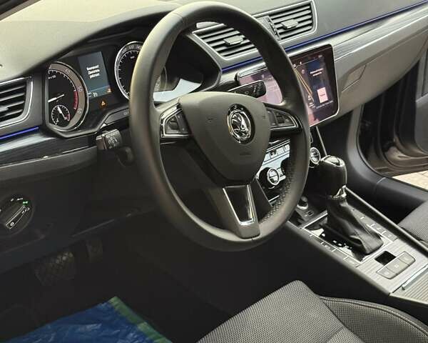 Коричневий Шкода Суперб, об'ємом двигуна 2 л та пробігом 141 тис. км за 23500 $, фото 6 на Automoto.ua