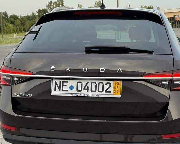Коричневий Шкода Суперб, об'ємом двигуна 2 л та пробігом 141 тис. км за 23500 $, фото 4 на Automoto.ua