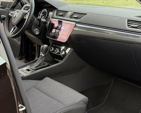 Коричневий Шкода Суперб, об'ємом двигуна 2 л та пробігом 141 тис. км за 23500 $, фото 7 на Automoto.ua