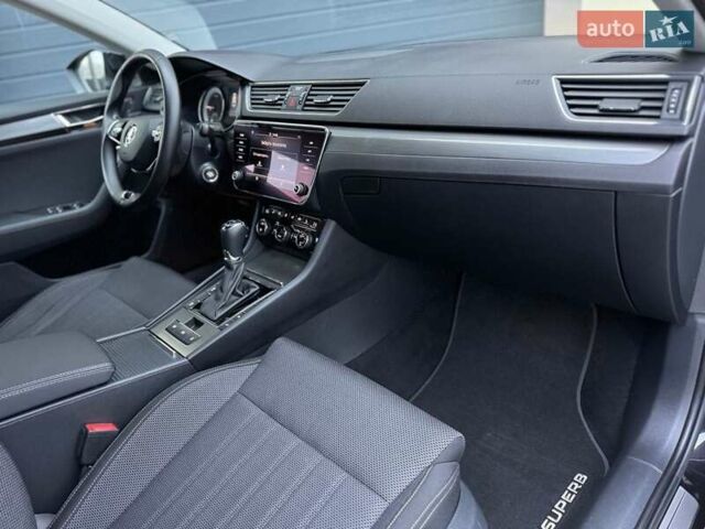 Коричневый Шкода Суперб, объемом двигателя 1.97 л и пробегом 235 тыс. км за 21500 $, фото 45 на Automoto.ua