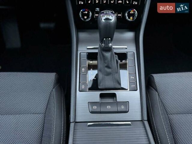 Коричневый Шкода Суперб, объемом двигателя 1.97 л и пробегом 235 тыс. км за 21500 $, фото 56 на Automoto.ua