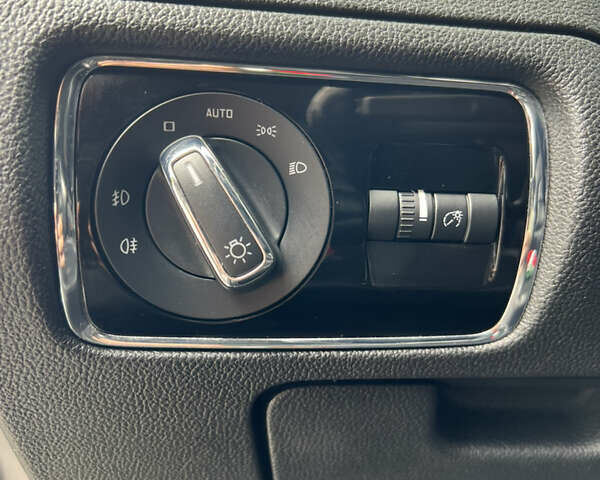 Коричневий Шкода Суперб, об'ємом двигуна 2 л та пробігом 194 тис. км за 9800 $, фото 22 на Automoto.ua