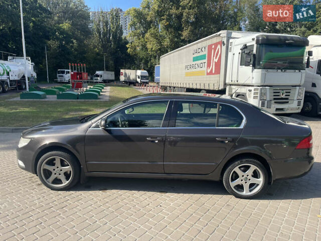 Коричневий Шкода Суперб, об'ємом двигуна 1.8 л та пробігом 234 тис. км за 6900 $, фото 3 на Automoto.ua