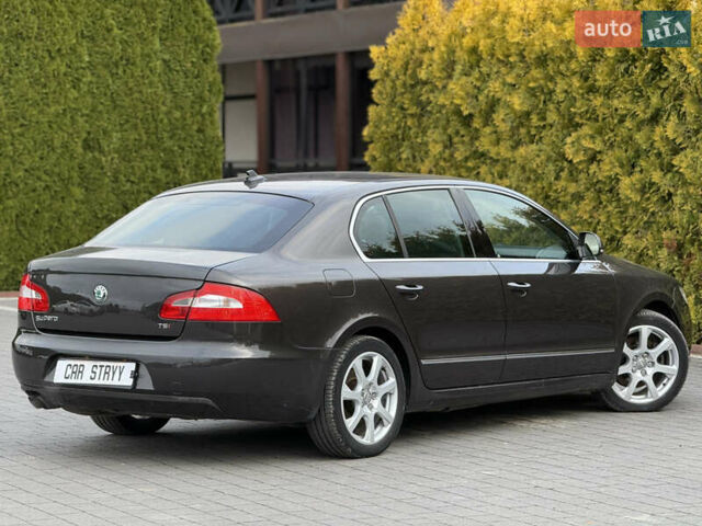 Коричневый Шкода Суперб, объемом двигателя 1.8 л и пробегом 186 тыс. км за 7999 $, фото 18 на Automoto.ua