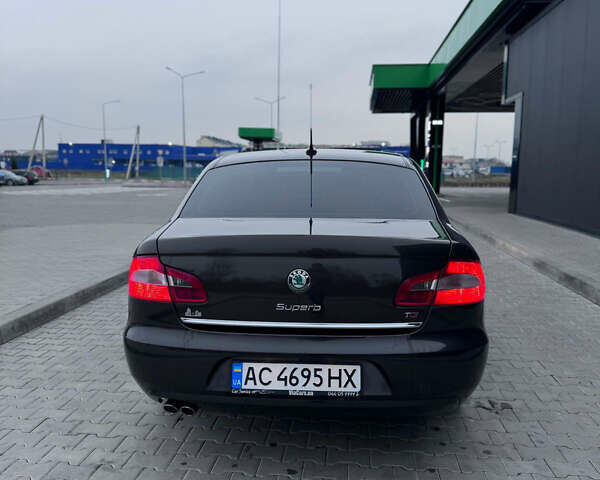 Коричневый Шкода Суперб, объемом двигателя 2 л и пробегом 337 тыс. км за 8900 $, фото 17 на Automoto.ua