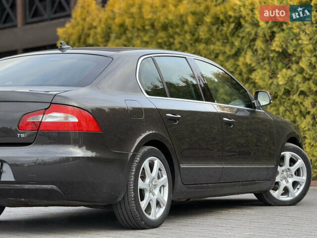 Коричневый Шкода Суперб, объемом двигателя 1.8 л и пробегом 186 тыс. км за 7999 $, фото 19 на Automoto.ua