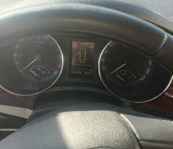 Коричневый Шкода Суперб, объемом двигателя 2 л и пробегом 270 тыс. км за 7500 $, фото 6 на Automoto.ua