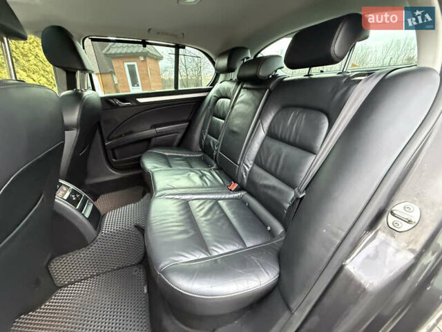 Коричневый Шкода Суперб, объемом двигателя 1.8 л и пробегом 186 тыс. км за 7999 $, фото 36 на Automoto.ua