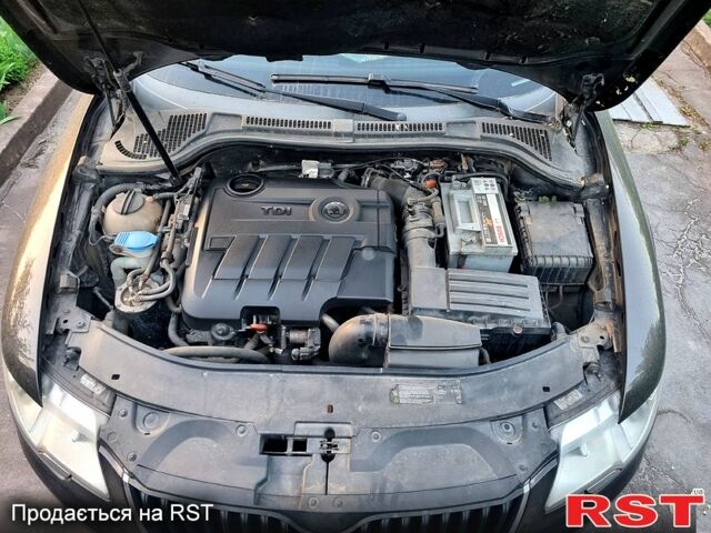 Коричневий Шкода Суперб, об'ємом двигуна 2 л та пробігом 265 тис. км за 8000 $, фото 2 на Automoto.ua