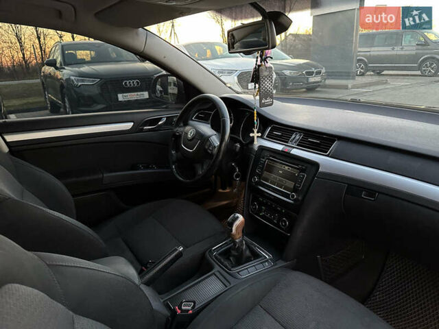 Коричневый Шкода Суперб, объемом двигателя 1.8 л и пробегом 245 тыс. км за 6000 $, фото 7 на Automoto.ua