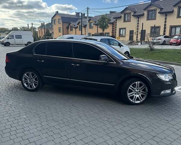 Шкода Суперб 2011 у Вінниці на Automoto.ua Коричневий Шкода Суперб, об'ємом двигуна 2 л та пробігом 251 тис. км за 12299 $, фото 1 на Automoto.ua