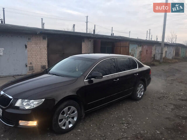 Коричневый Шкода Суперб, объемом двигателя 1.8 л и пробегом 173 тыс. км за 11000 $, фото 40 на Automoto.ua