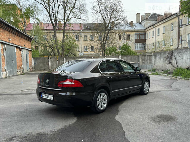 Коричневый Шкода Суперб, объемом двигателя 1.8 л и пробегом 170 тыс. км за 11200 $, фото 4 на Automoto.ua