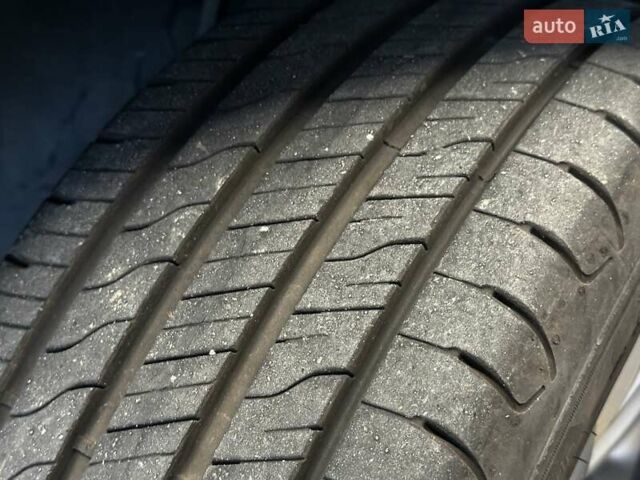 Коричневый Шкода Суперб, объемом двигателя 1.97 л и пробегом 293 тыс. км за 9950 $, фото 30 на Automoto.ua