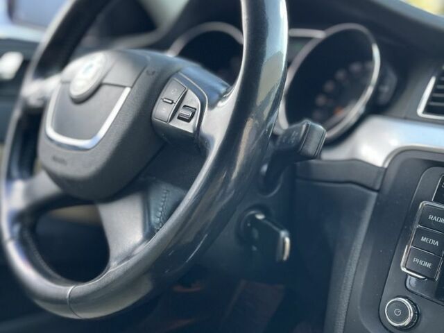 Коричневий Шкода Суперб, об'ємом двигуна 1.4 л та пробігом 242 тис. км за 7499 $, фото 6 на Automoto.ua