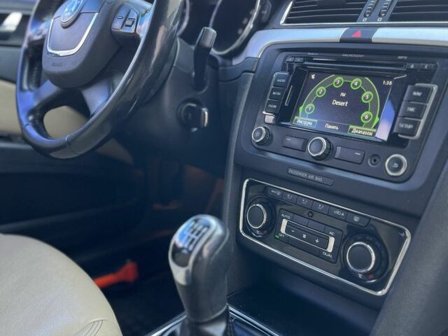 Коричневий Шкода Суперб, об'ємом двигуна 1.4 л та пробігом 242 тис. км за 7499 $, фото 5 на Automoto.ua