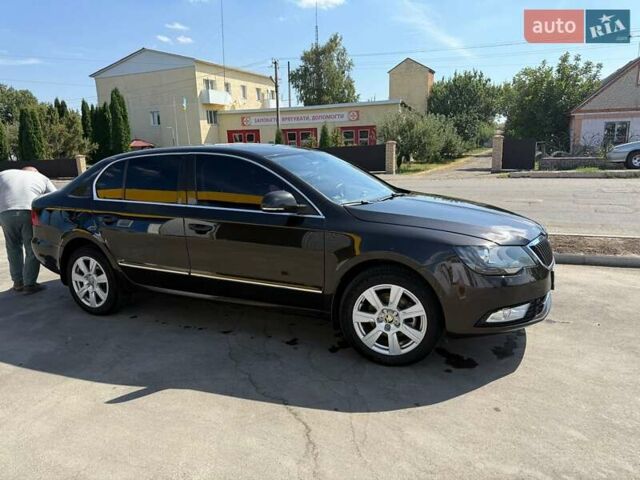 Коричневий Шкода Суперб, об'ємом двигуна 1.97 л та пробігом 180 тис. км за 12100 $, фото 7 на Automoto.ua