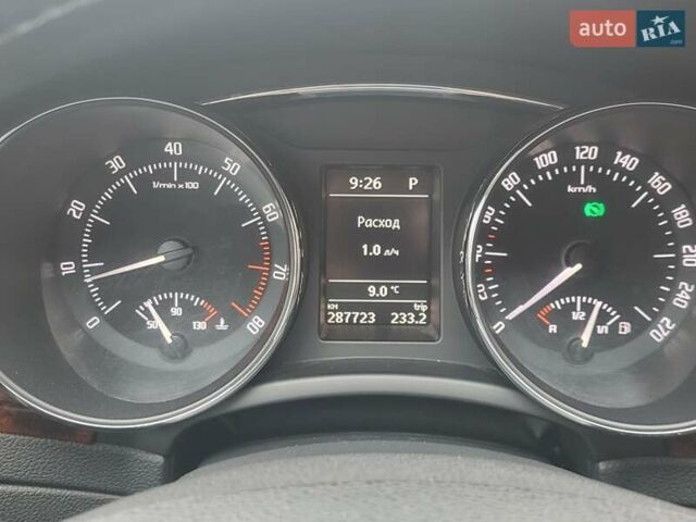 Коричневый Шкода Суперб, объемом двигателя 1.8 л и пробегом 286 тыс. км за 9900 $, фото 2 на Automoto.ua