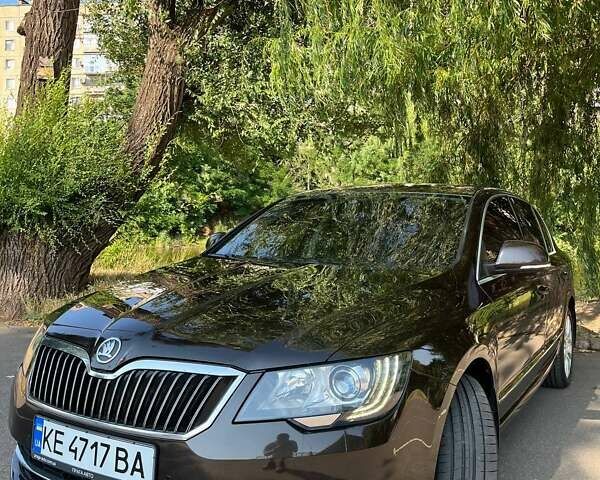 Шкода Суперб 2013 у Кривому Розі на Automoto.ua Коричневий Шкода Суперб, об'ємом двигуна 1.8 л та пробігом 173 тис. км за 11399 $, фото 5 на Automoto.ua