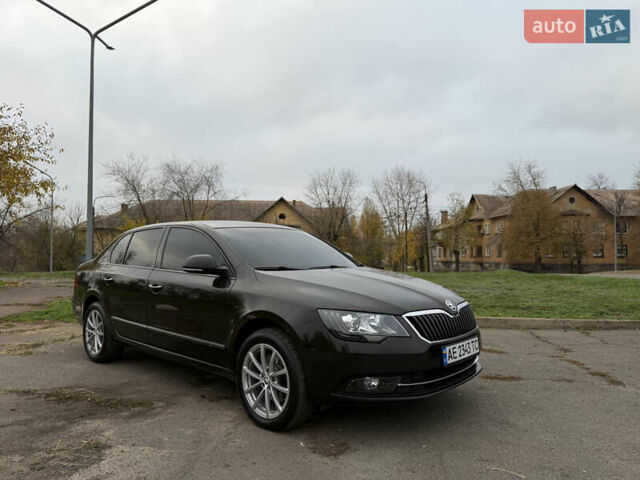 Коричневий Шкода Суперб, об'ємом двигуна 1.8 л та пробігом 235 тис. км за 11700 $, фото 3 на Automoto.ua
