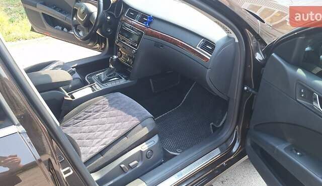 Коричневый Шкода Суперб, объемом двигателя 1.8 л и пробегом 212 тыс. км за 11800 $, фото 11 на Automoto.ua