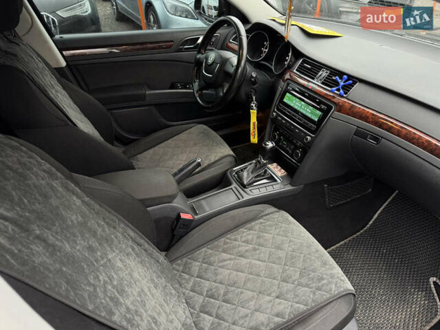 Коричневий Шкода Суперб, об'ємом двигуна 1.8 л та пробігом 227 тис. км за 10300 $, фото 6 на Automoto.ua