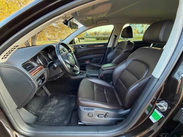 Коричневый Шкода Суперб, объемом двигателя 0 л и пробегом 235 тыс. км за 12600 $, фото 11 на Automoto.ua