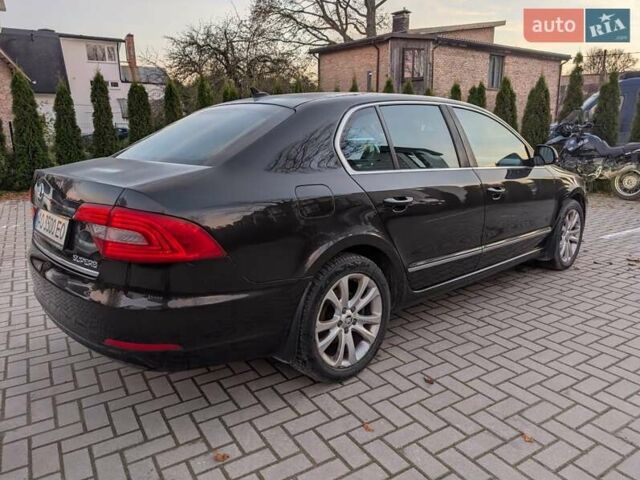 Коричневый Шкода Суперб, объемом двигателя 2 л и пробегом 241 тыс. км за 13300 $, фото 2 на Automoto.ua