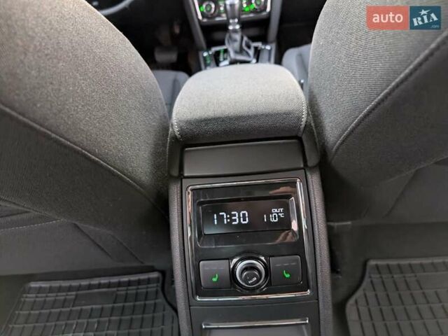 Коричневый Шкода Суперб, объемом двигателя 2 л и пробегом 241 тыс. км за 13300 $, фото 13 на Automoto.ua