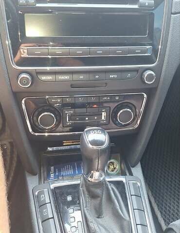 Коричневый Шкода Суперб, объемом двигателя 1.8 л и пробегом 212 тыс. км за 11800 $, фото 14 на Automoto.ua