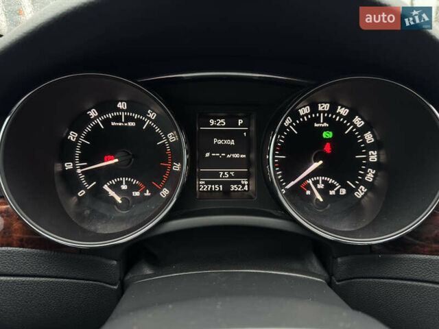 Коричневий Шкода Суперб, об'ємом двигуна 1.8 л та пробігом 227 тис. км за 10300 $, фото 11 на Automoto.ua