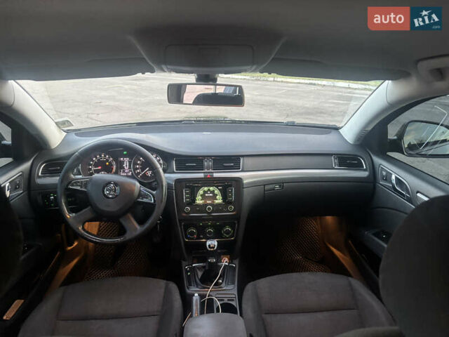 Коричневый Шкода Суперб, объемом двигателя 1.6 л и пробегом 269 тыс. км за 10799 $, фото 14 на Automoto.ua