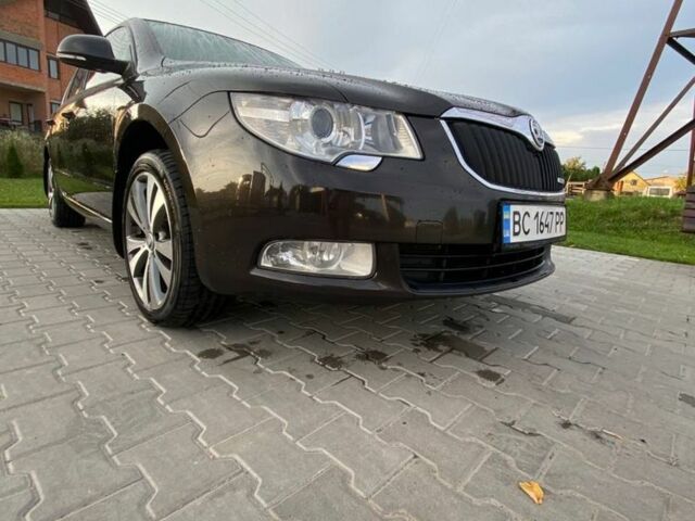 Коричневий Шкода Суперб, об'ємом двигуна 1.6 л та пробігом 320 тис. км за 9100 $, фото 7 на Automoto.ua