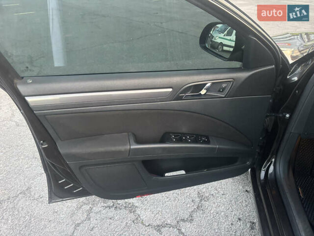 Коричневый Шкода Суперб, объемом двигателя 1.6 л и пробегом 269 тыс. км за 10799 $, фото 9 на Automoto.ua