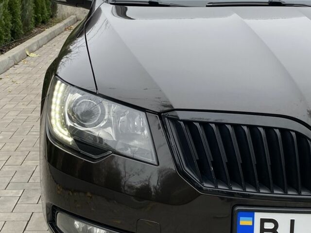 Коричневый Шкода Суперб, объемом двигателя 1.8 л и пробегом 200 тыс. км за 12500 $, фото 1 на Automoto.ua