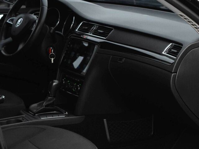 Коричневый Шкода Суперб, объемом двигателя 1.8 л и пробегом 219 тыс. км за 12500 $, фото 12 на Automoto.ua