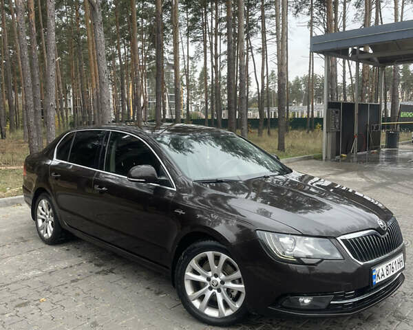 Коричневый Шкода Суперб, объемом двигателя 1.8 л и пробегом 218 тыс. км за 10800 $, фото 8 на Automoto.ua