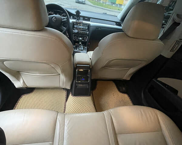 Коричневый Шкода Суперб, объемом двигателя 1.8 л и пробегом 240 тыс. км за 10000 $, фото 10 на Automoto.ua