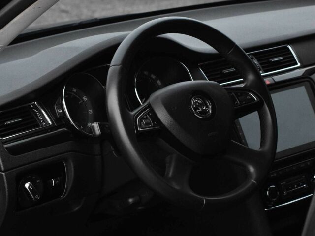 Коричневый Шкода Суперб, объемом двигателя 1.8 л и пробегом 219 тыс. км за 12500 $, фото 8 на Automoto.ua