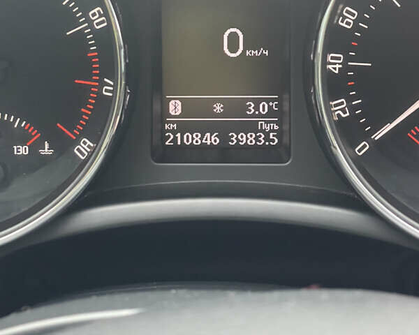 Коричневый Шкода Суперб, объемом двигателя 1.8 л и пробегом 240 тыс. км за 10000 $, фото 8 на Automoto.ua